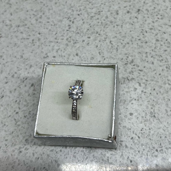 Engagement Ring - Picture 3 of 4